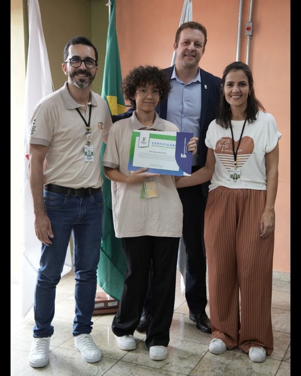 Café com o reitor_alunos destaque 2024_03.jpg