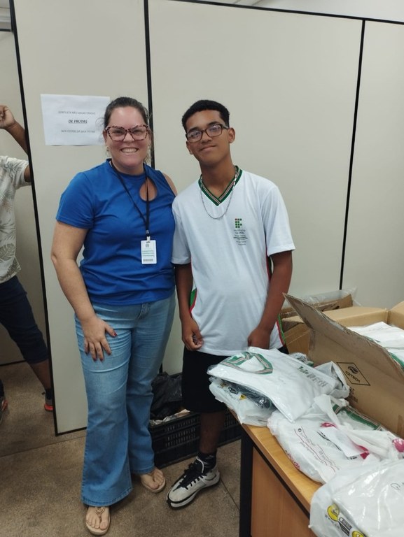 5. Terceira edição_Uniforme Solidário_entrega_abril2025.jpeg