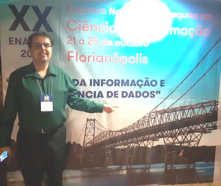 Professor Marcos Vinícius