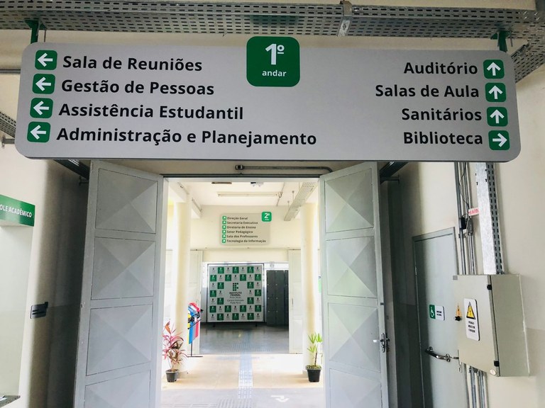 Placa de Sinalização Direcionais - Prédio 1 Ponte Nova