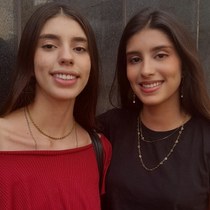 Irmãs Ana e Amanda.jpeg