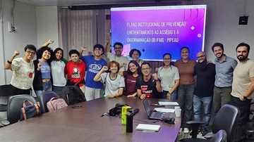 Estudantes dos campi da região metropolitana de Belo Horizonte estiveram presentes nesta quarta-feira, 28 de maio, na Reitoria, em função da convocação da Federação Nacional de Estudantes em Ensino Técnico.
