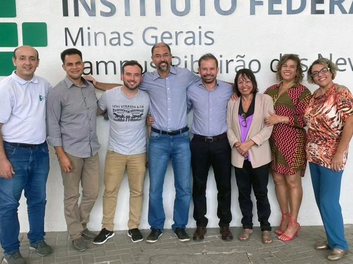 Encontro com servidores no Campus Ribeirão das Neves