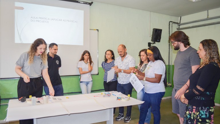 Projeto FÍSICA FORA DA LOUSA_encontro Polo UAB_21/09/2022