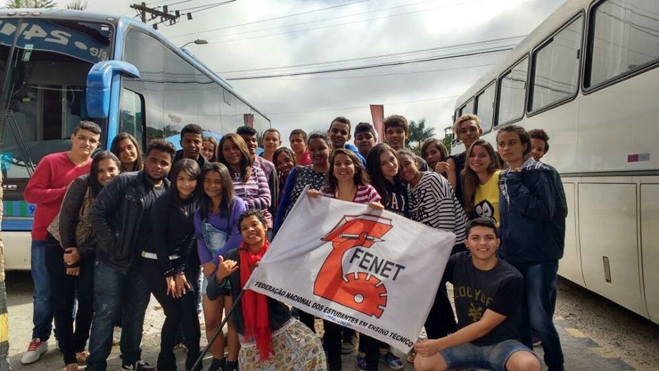 ENET - Estudantes na chegada do evento